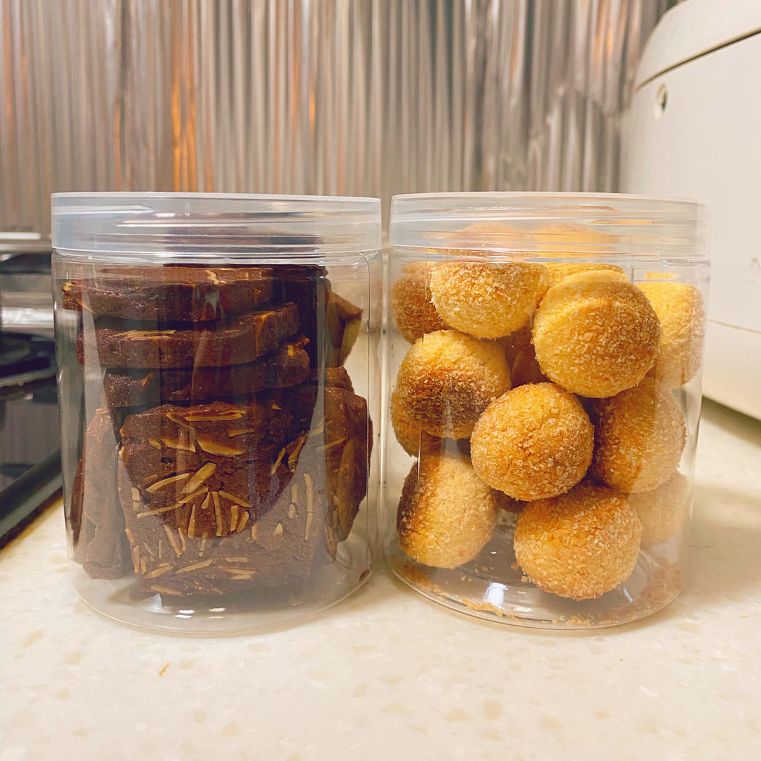 下午茶小点心：奶香椰蓉酥球