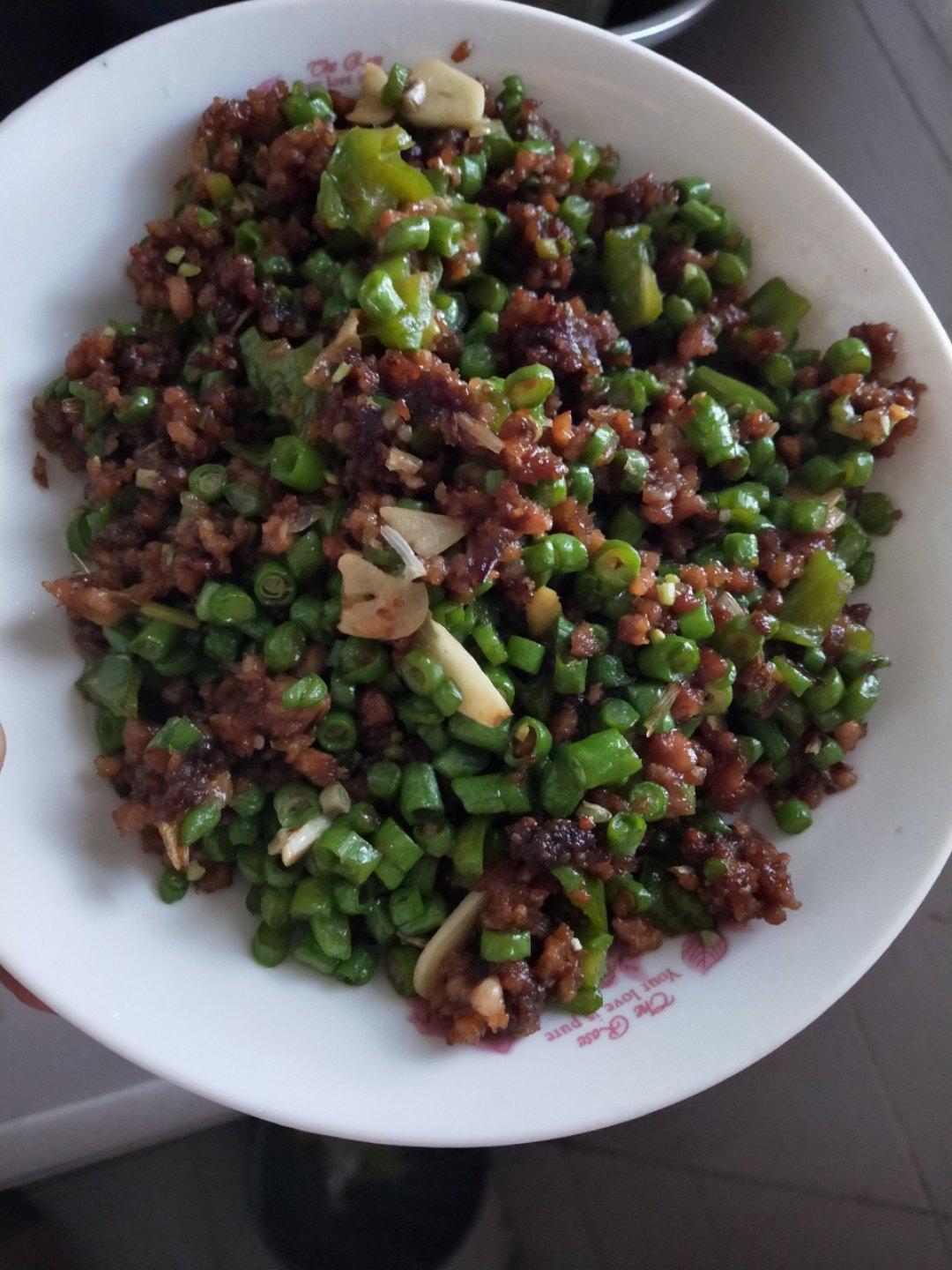 肉沫豆角下饭菜