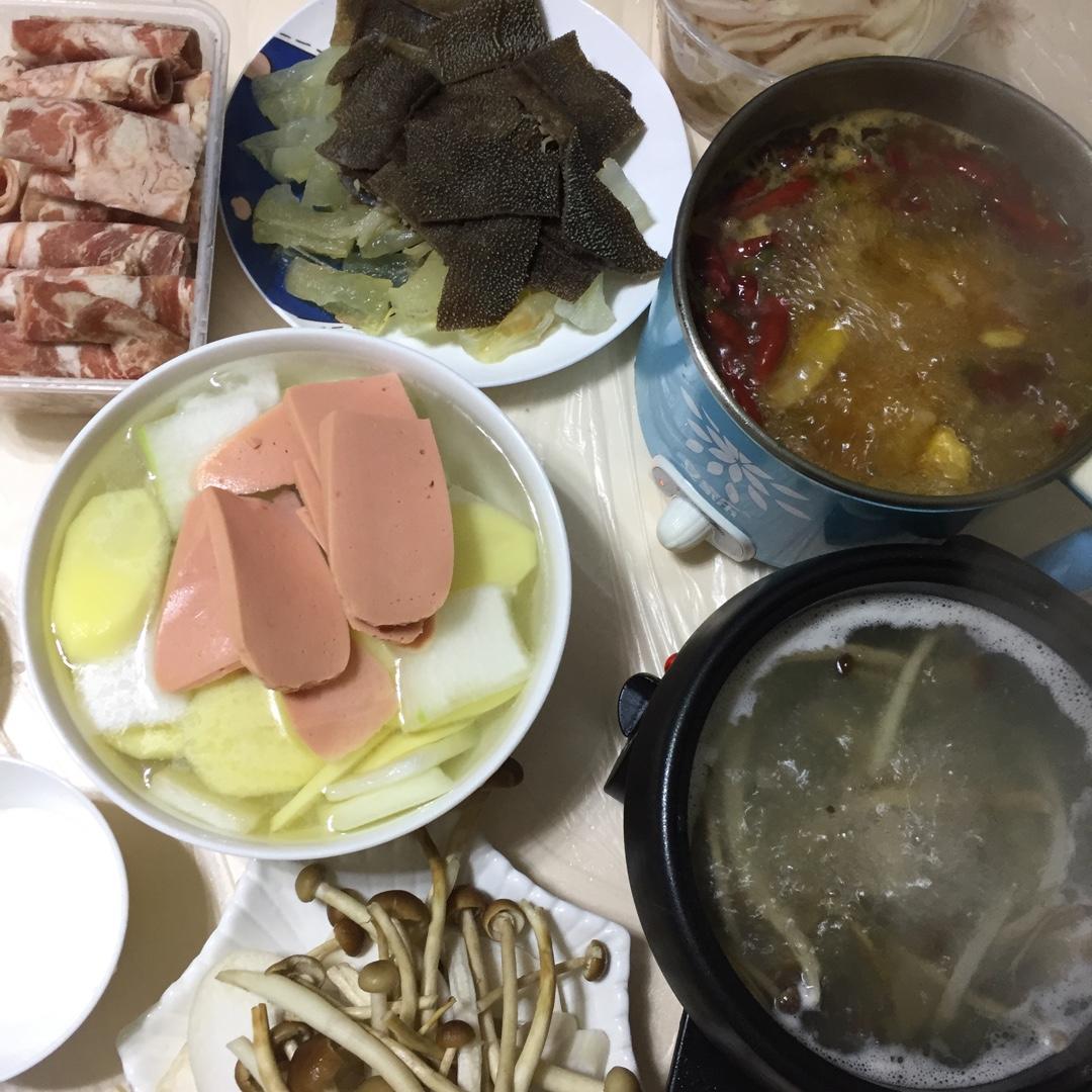 咿呀咿呀呦200711做的自制麻辣火锅
