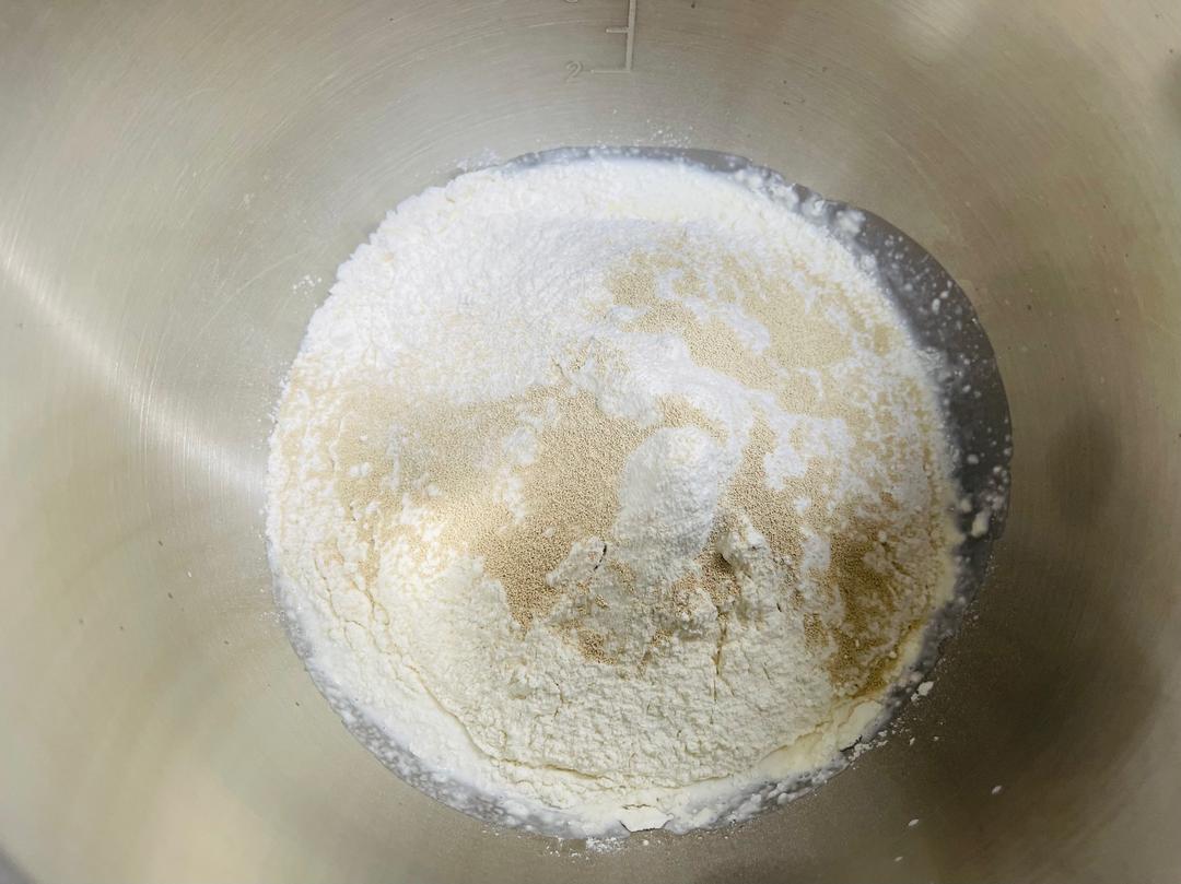 纯奶手撕吐司的做法 步骤1