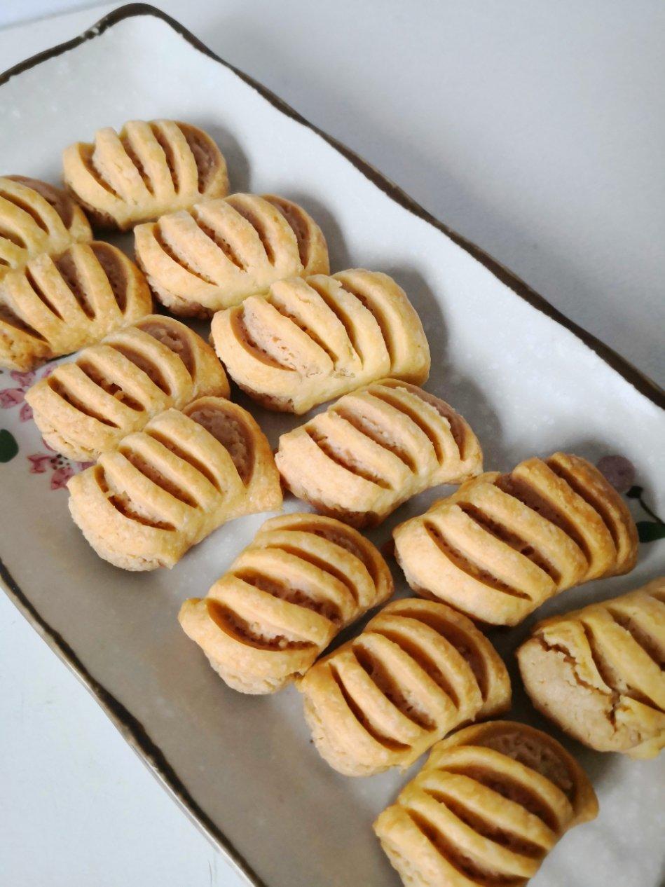 外酥内软花生酥