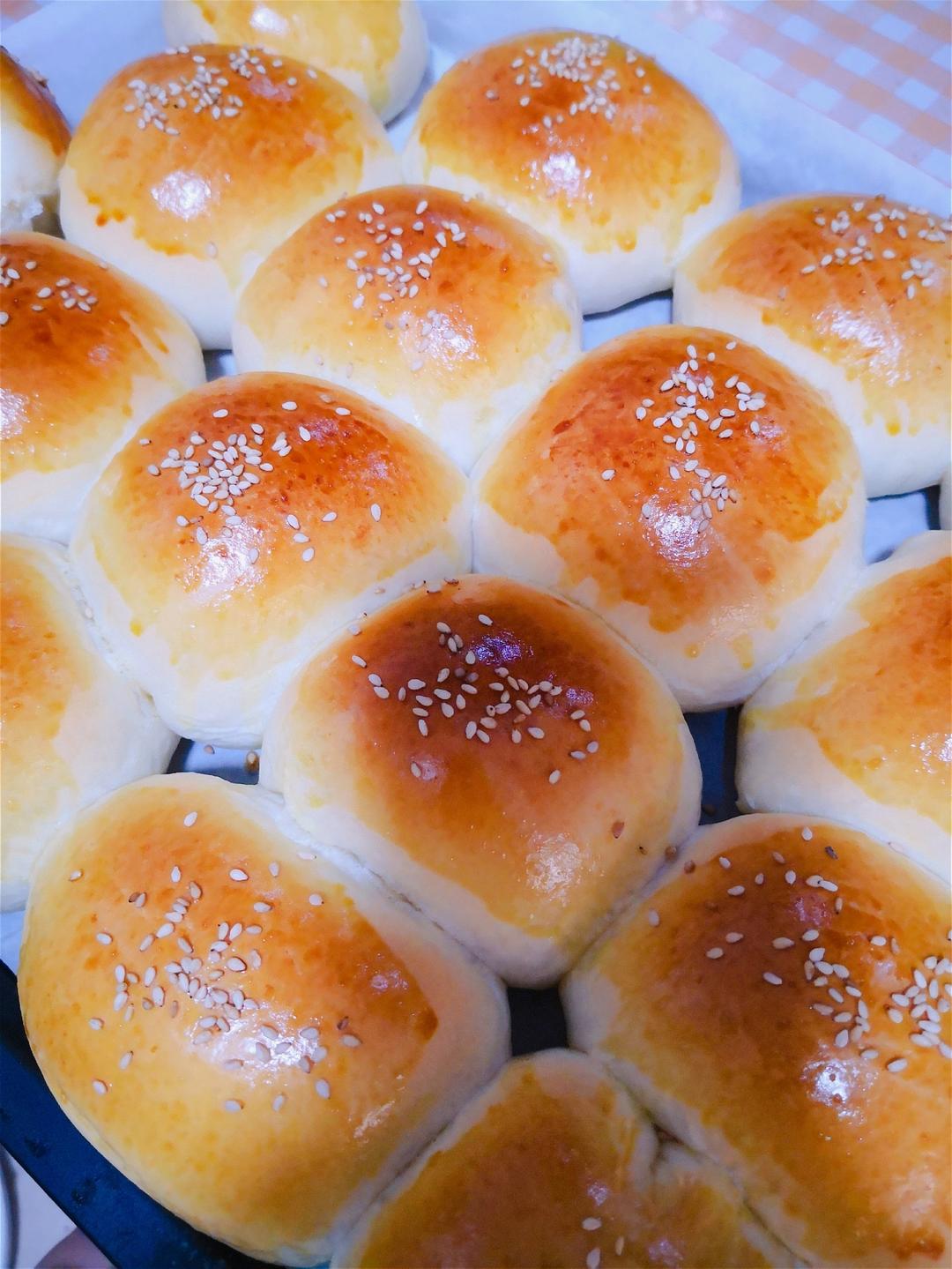 椰蓉奶香小餐包