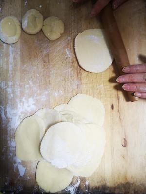 中式酥皮红豆沙馅包子，附红豆沙馅料做法～的做法 步骤5