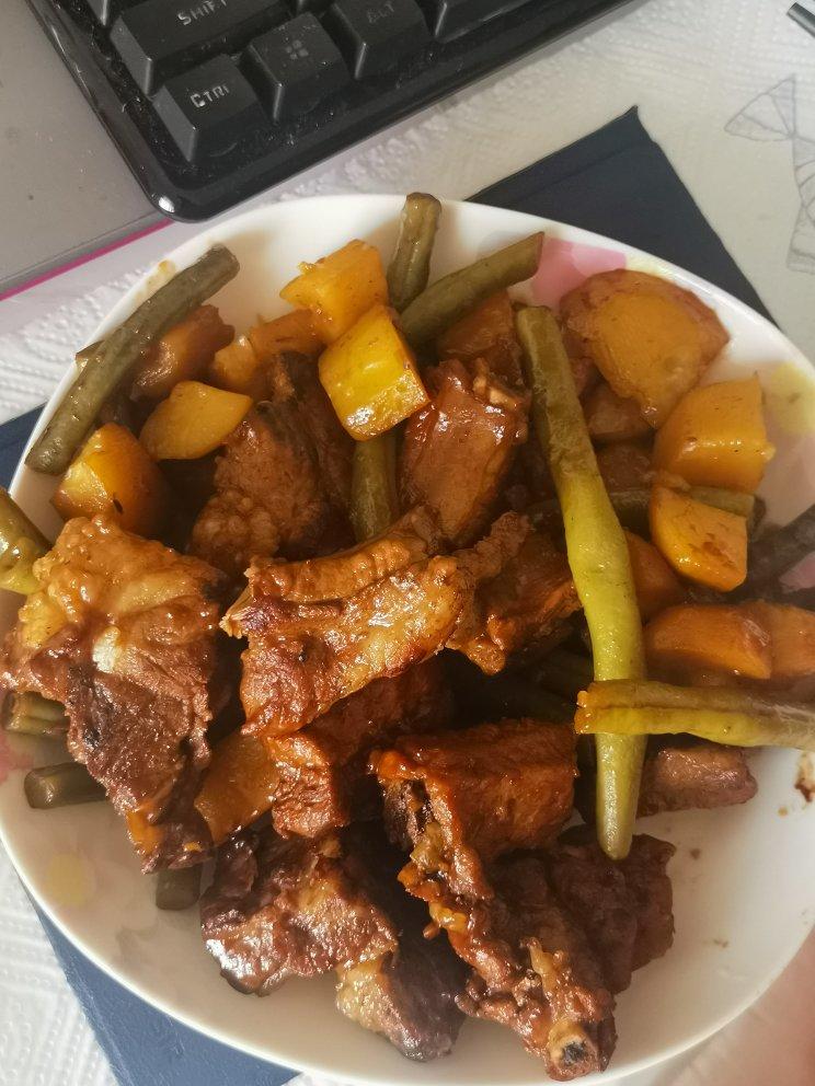 土豆芸豆炖排骨