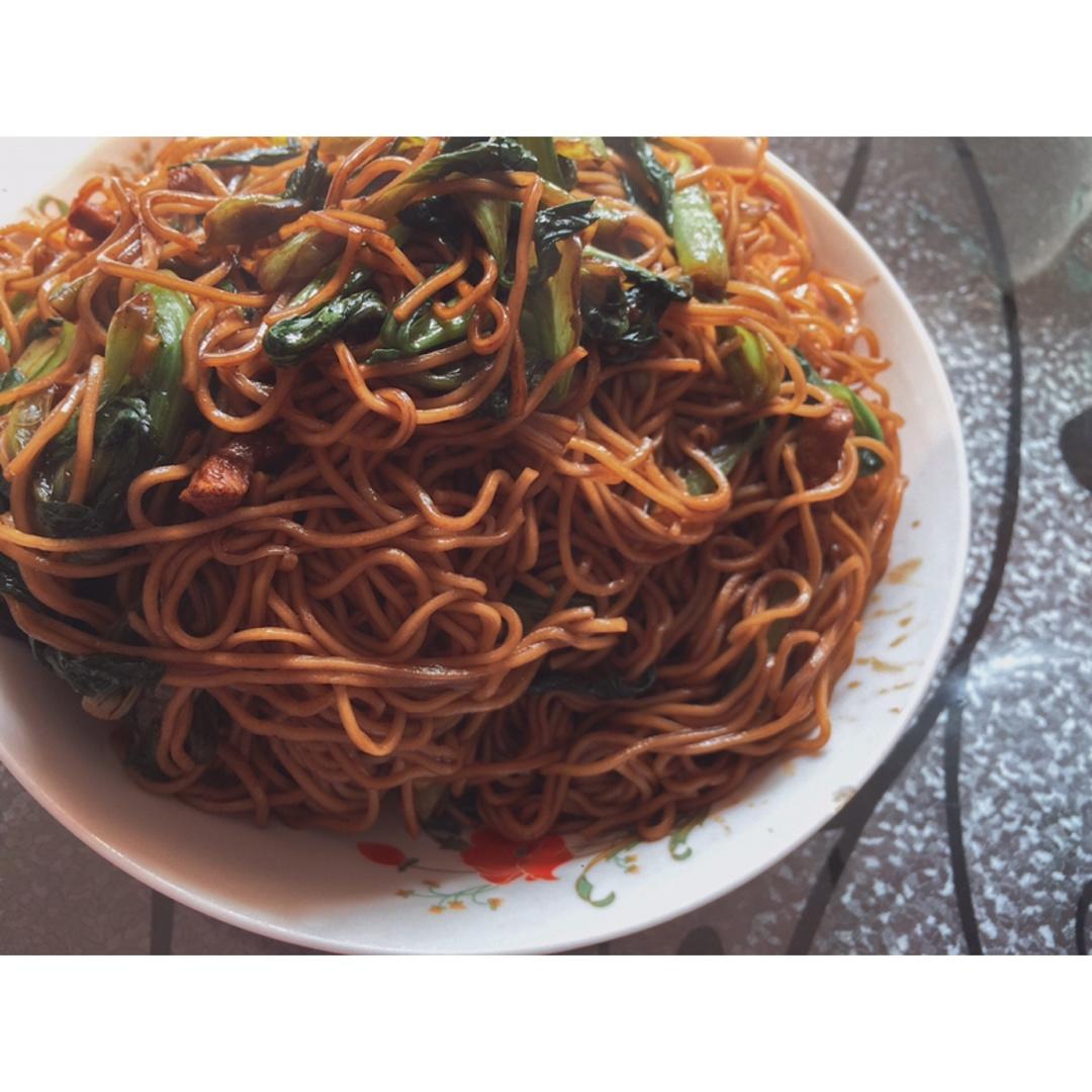 豉油皇银芽炒面