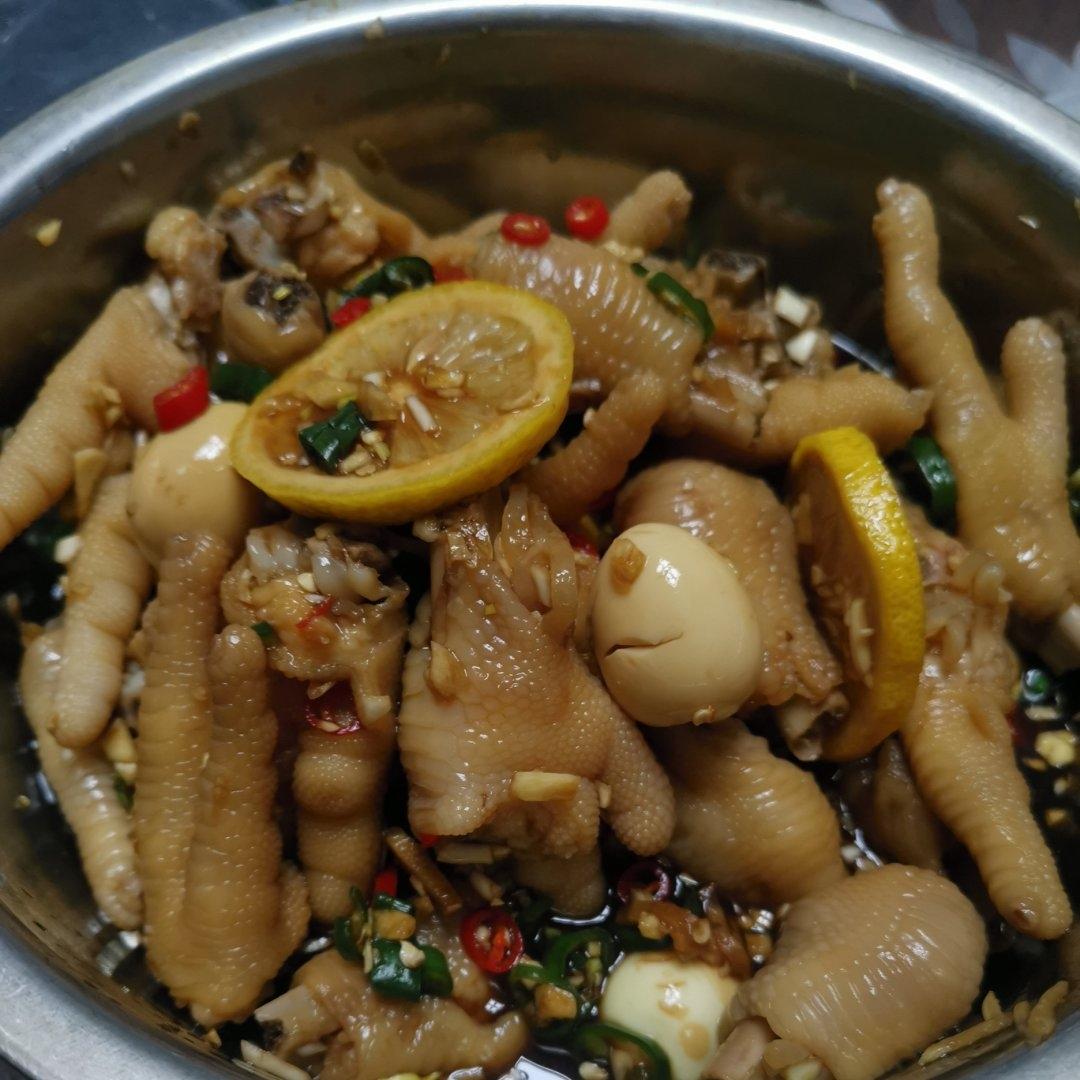 停不下来的秘制凉拌鸡爪