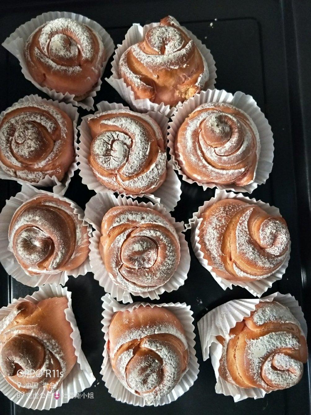 椰蓉玫瑰花面包（系列二）