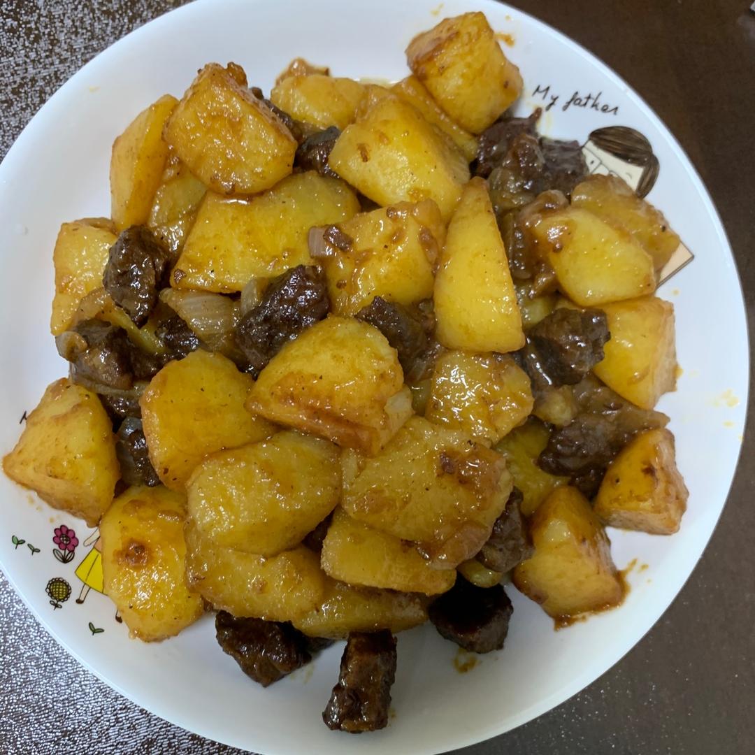 沙沙土豆胡萝卜炖牛肉