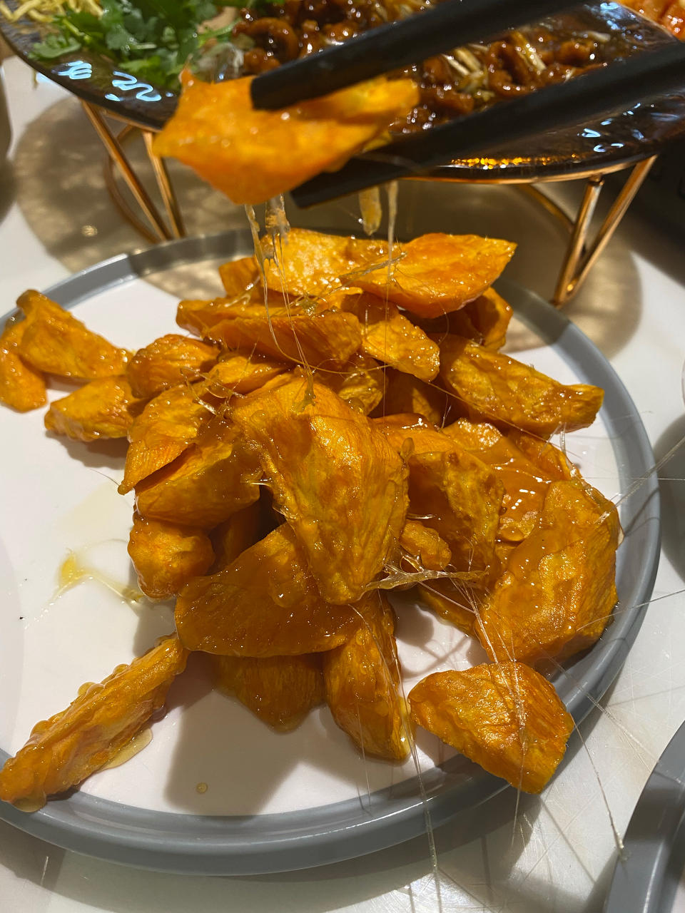 一次成功的拔丝红薯（附炒糖细节、拉丝视频）