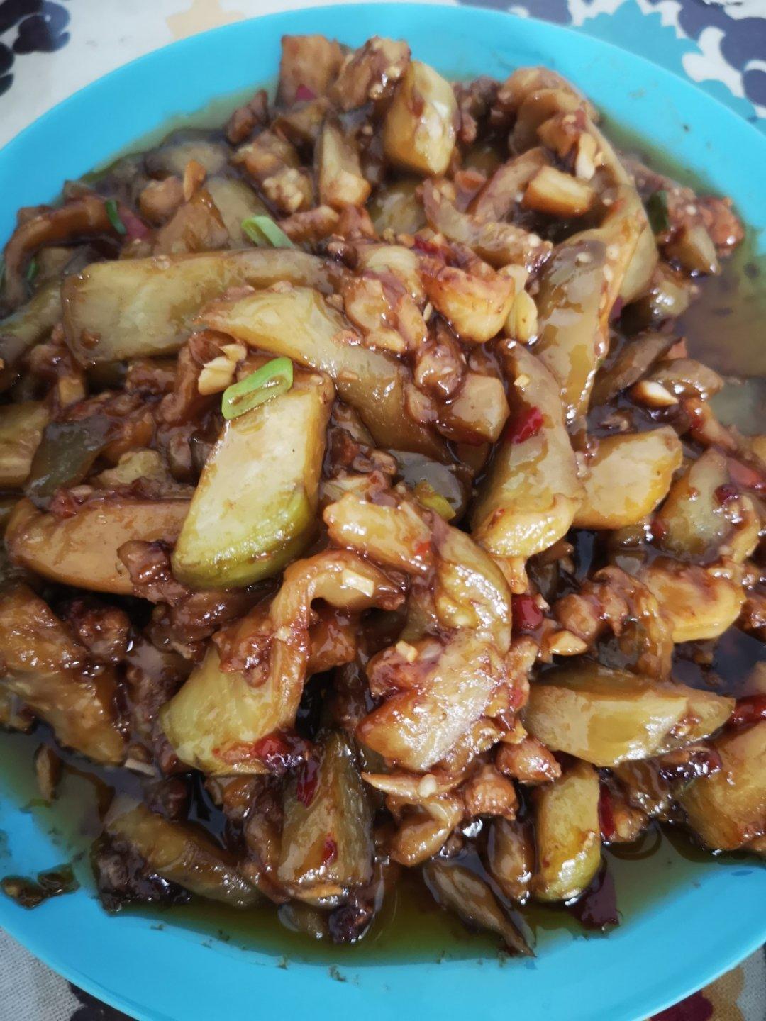 鱼香茄子是如此勾人，以至于连体重都不顾了！