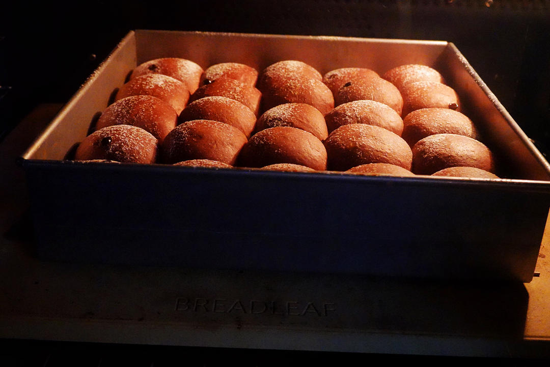 巧克力炼乳奶油排包