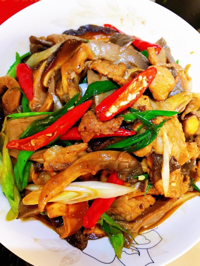 蘑菇炒肉