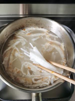 蛋皮虾干萝卜丝汤的做法 步骤6
