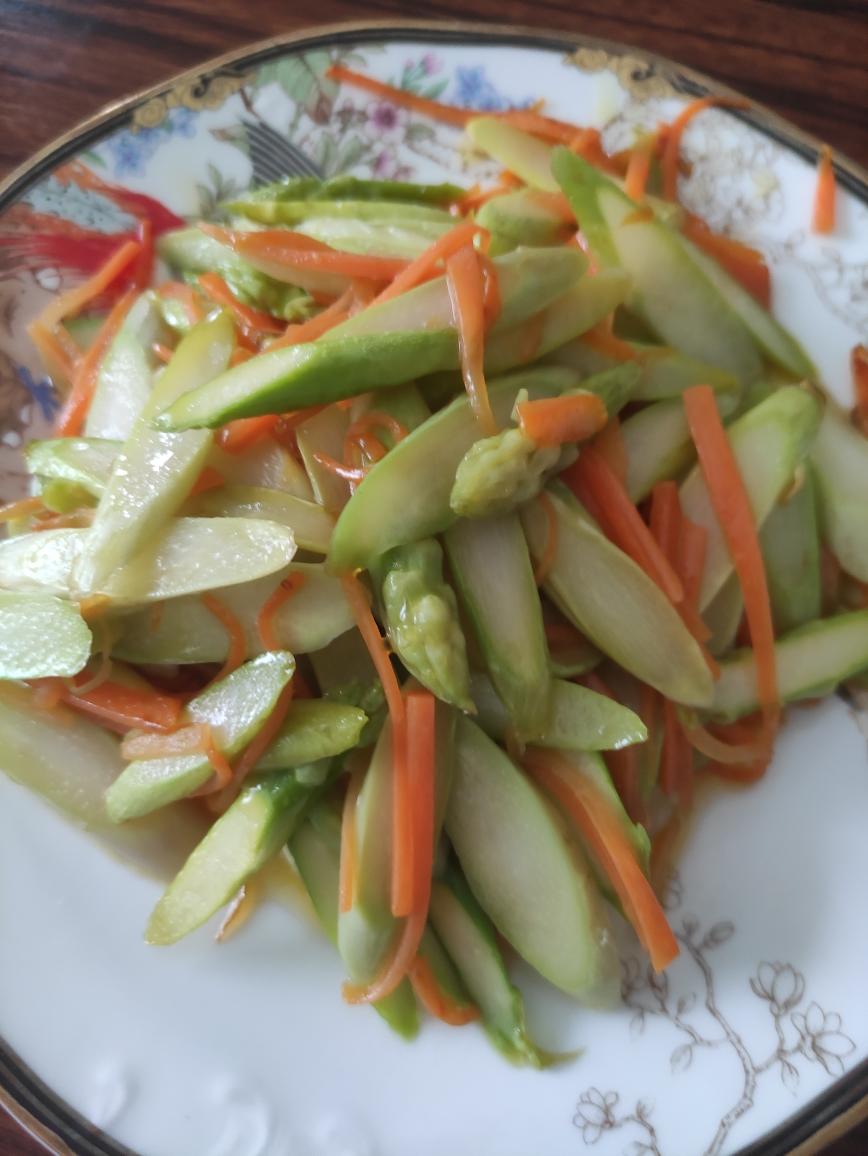 芦笋胡萝卜的做法