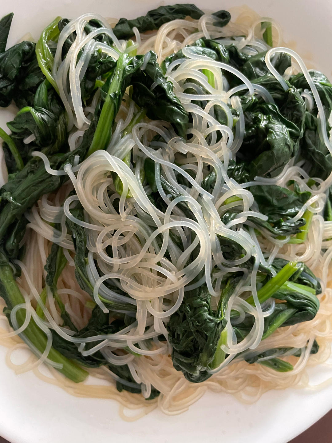 开胃爽口又营养的菠菜拌粉丝