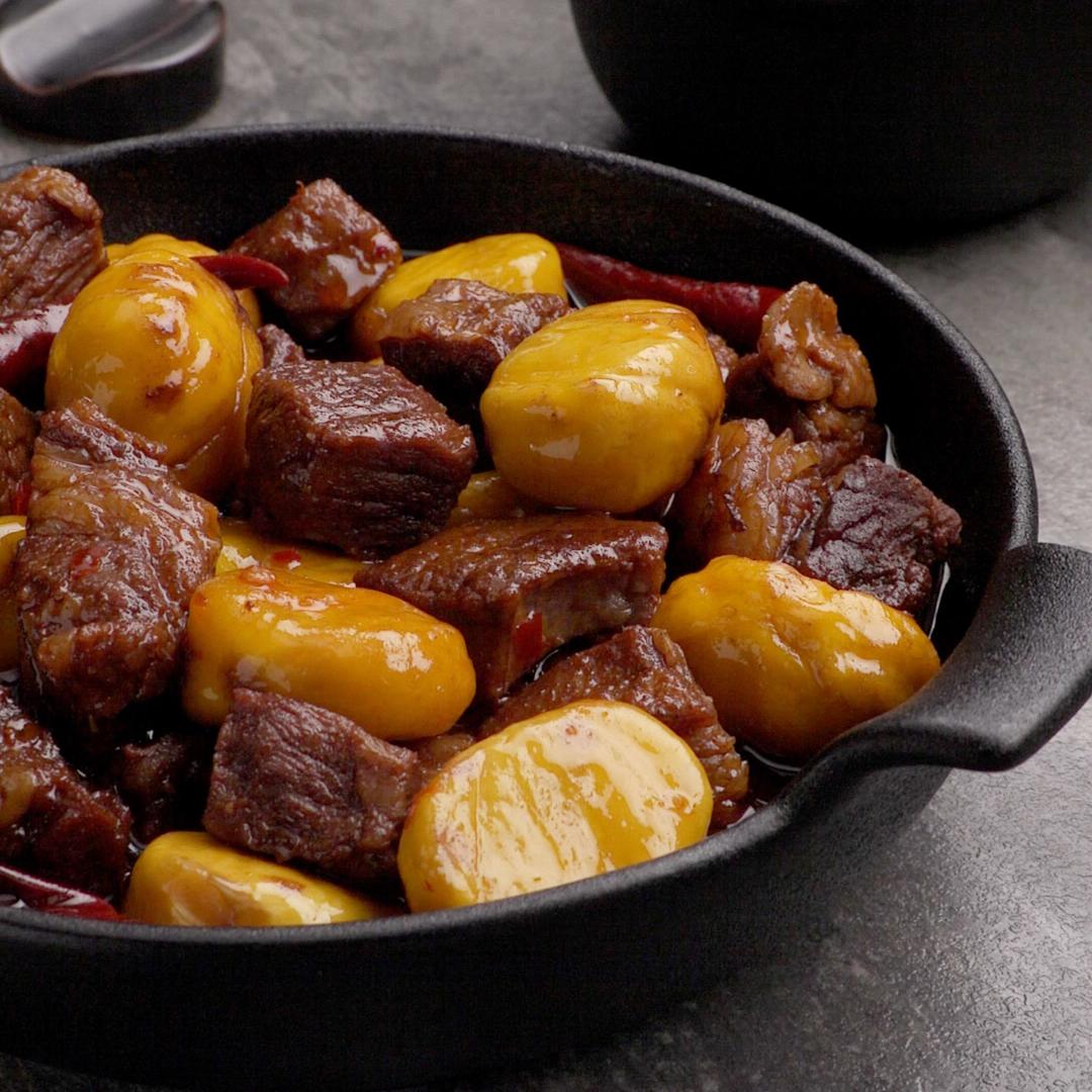 板栗烧牛肉的做法
