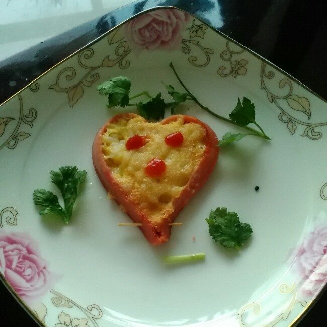 彩虹-284做的火腿肠心形煎蛋