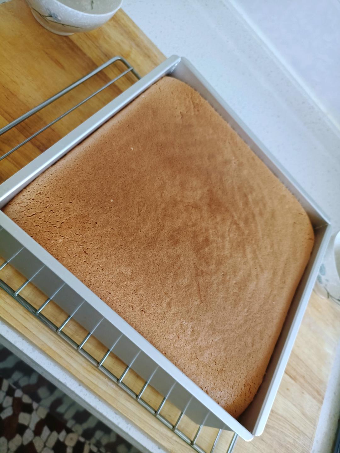 烤箱做蛋糕（戚风蛋糕的做法）