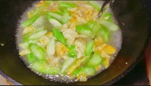 鲜菇丝瓜汤的做法 步骤10