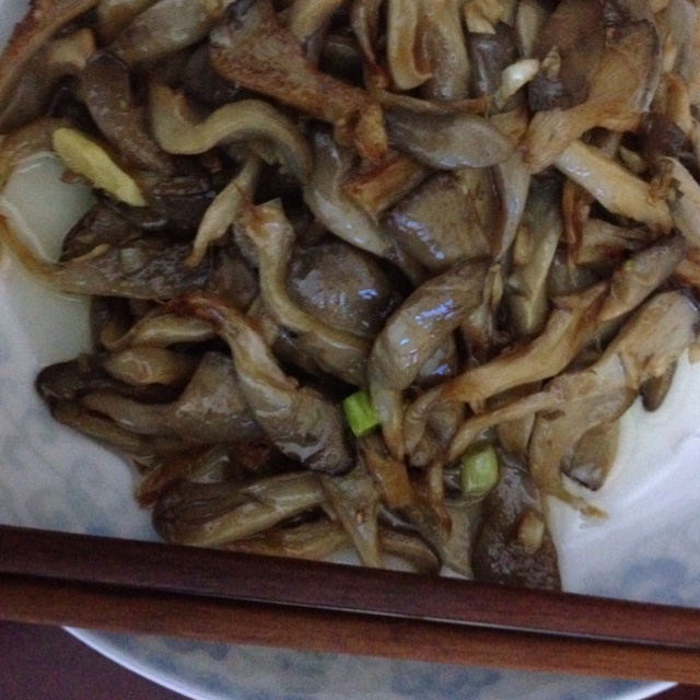 烧蘑菇