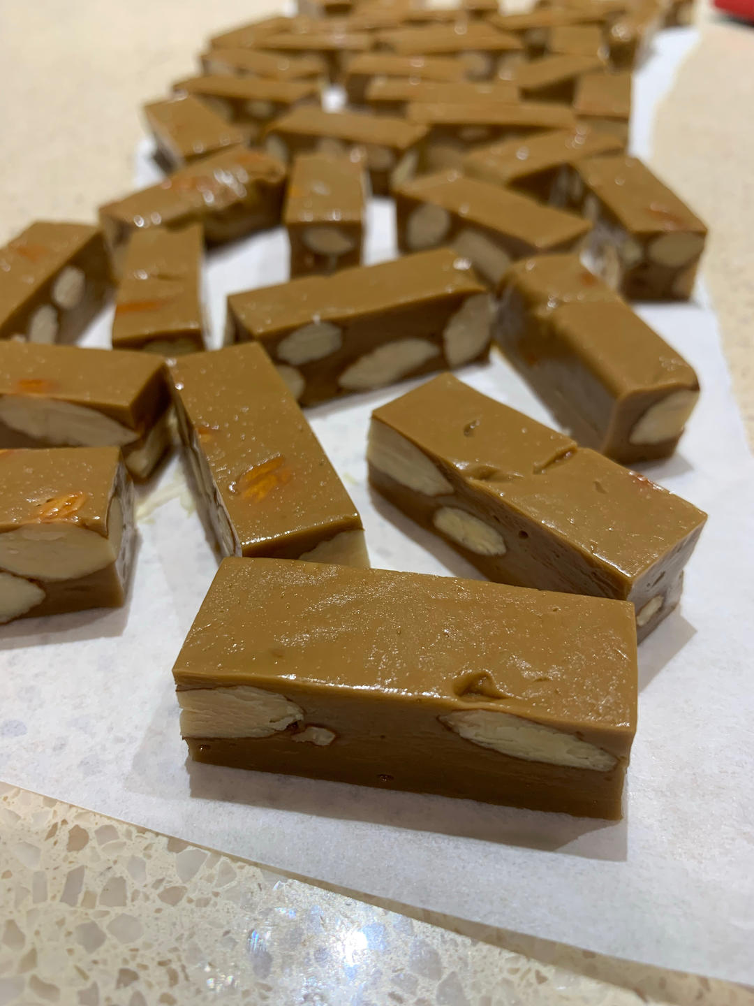 比牛轧糖还要好吃的花生太妃糖（消耗淡奶油）