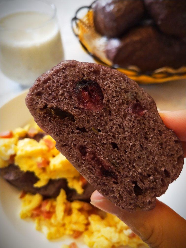 槐花果干黑米馒头