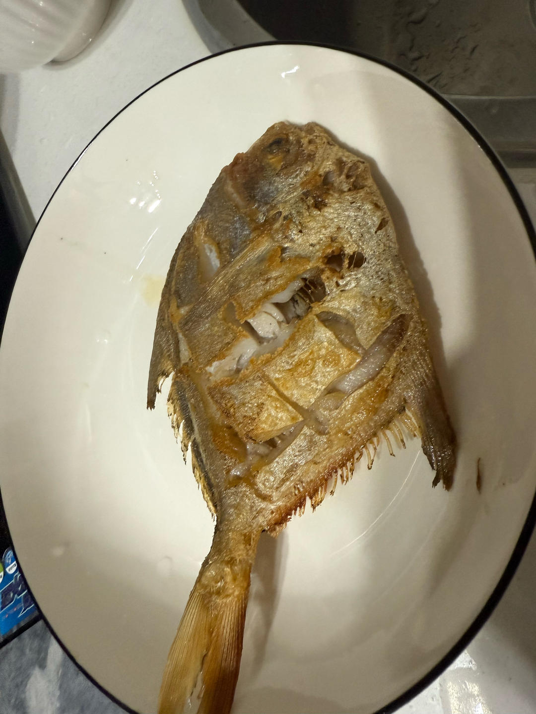 完美版干煎鲳鱼，皮不破、肉不碎、外香里嫩。