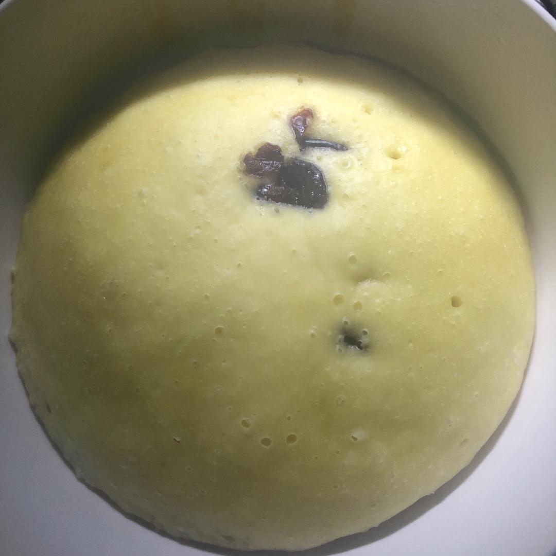 两个鸡蛋一碗面 全程手不粘面 轻松搞定小碗蒸发糕 蓬松煊软 比面包好吃