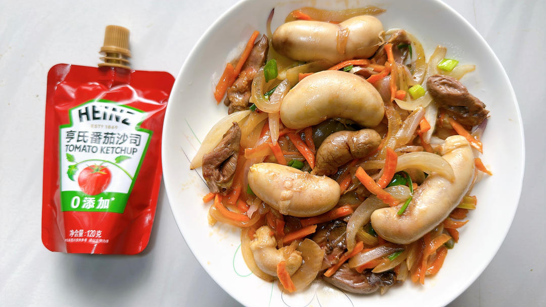 教你用亨氏番茄沙司做出一盘口感超赞的洋葱炒鸡杂