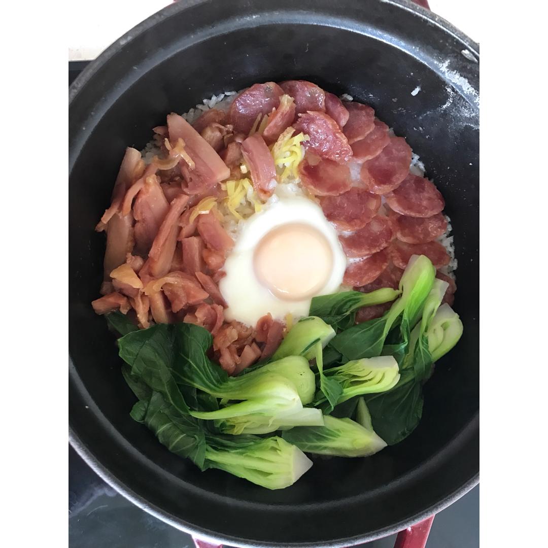 香肠煲仔饭