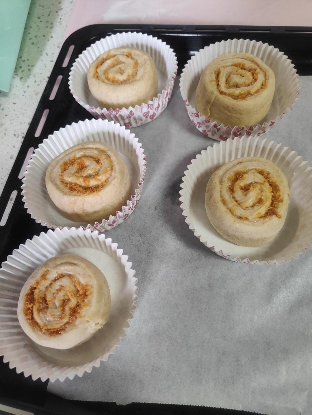 沙拉肉松面包🧀🍅🥗