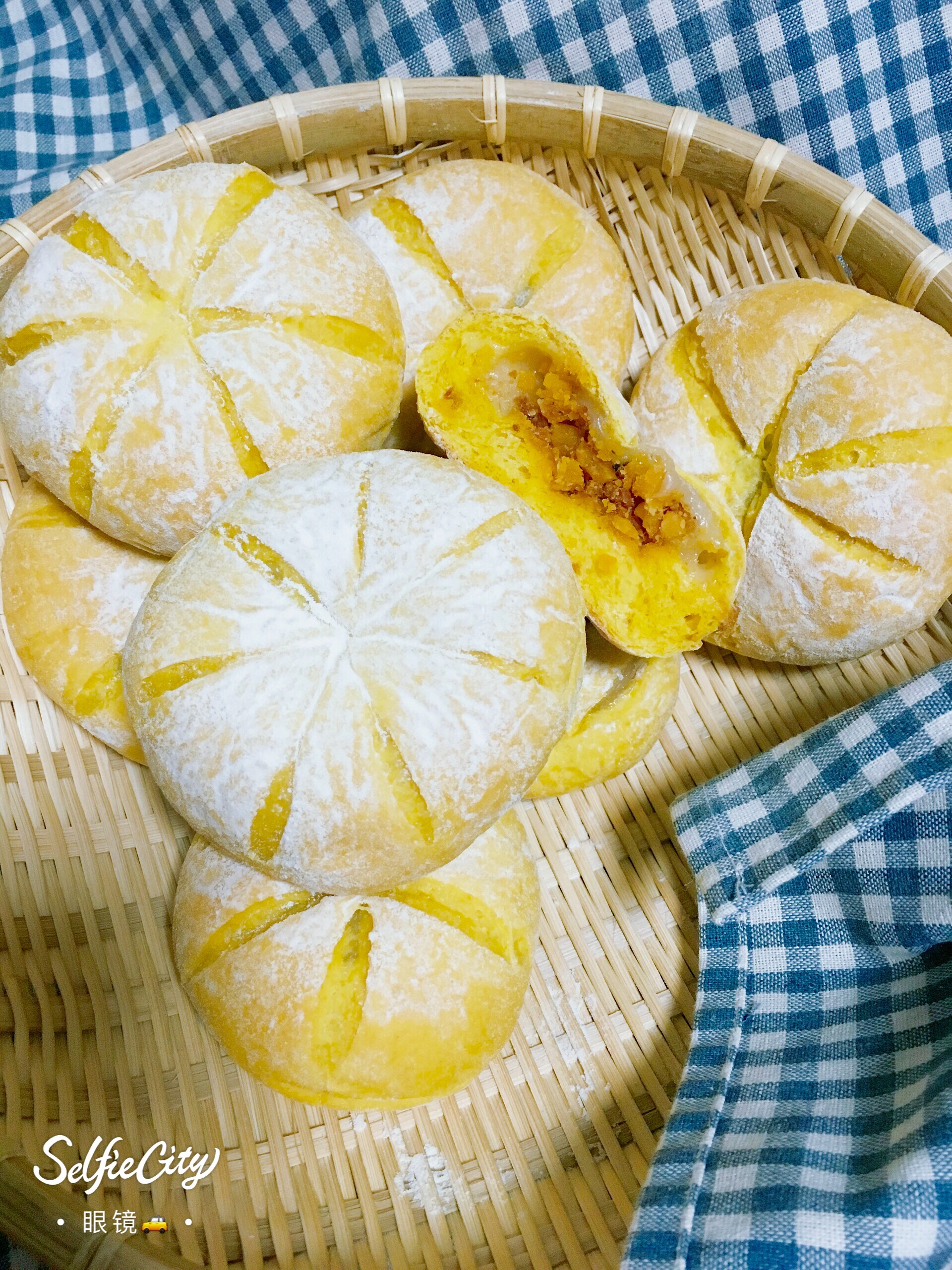 南瓜🎃咸蛋黄肉松麻薯软欧包🍞的做法