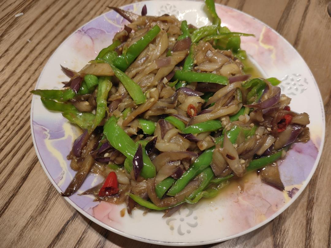 简单家常素炒茄子，超级无敌好吃
