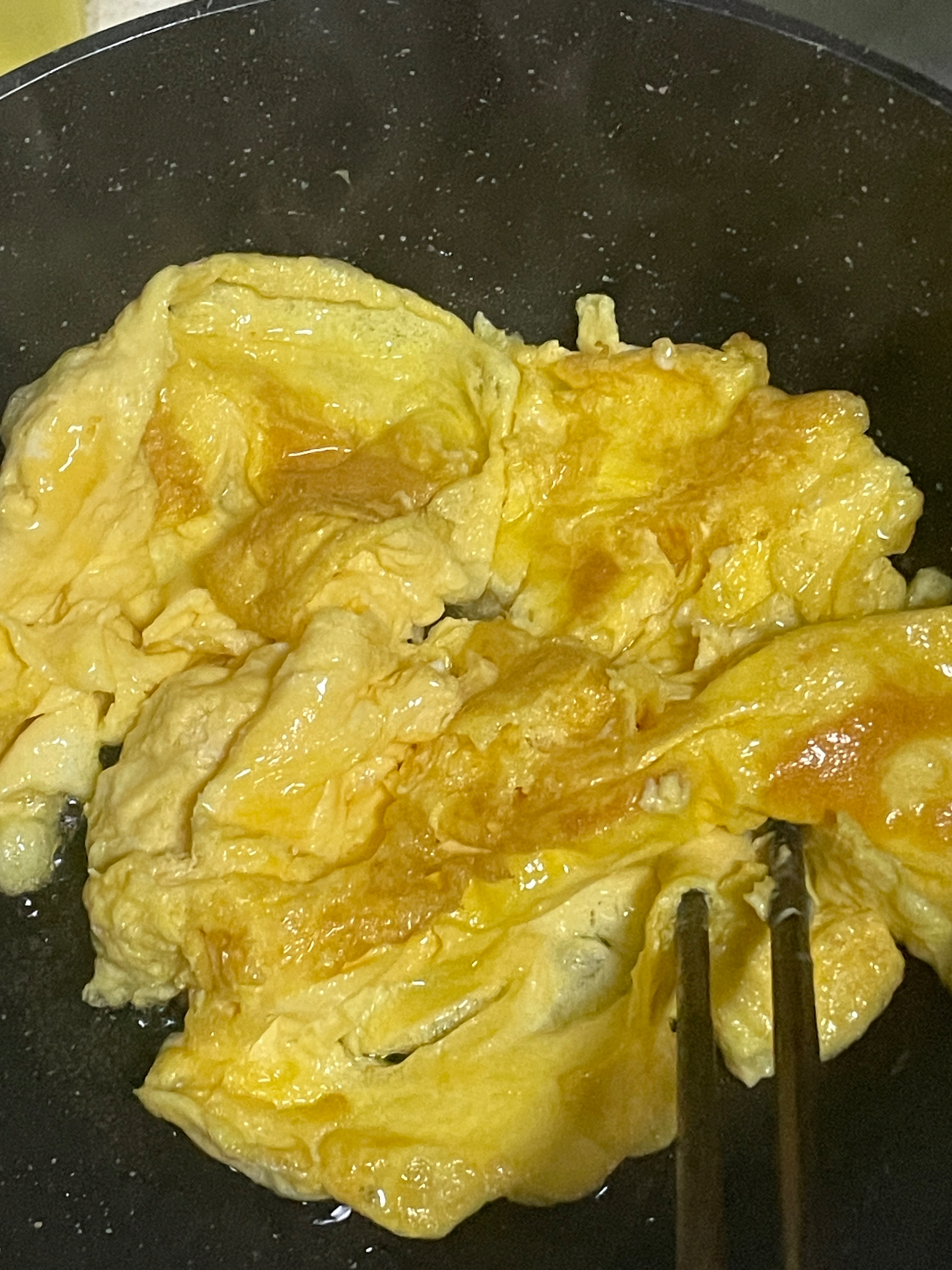 鸡蛋液煎好的秘诀/炒鸡蛋前奏的做法 步骤6