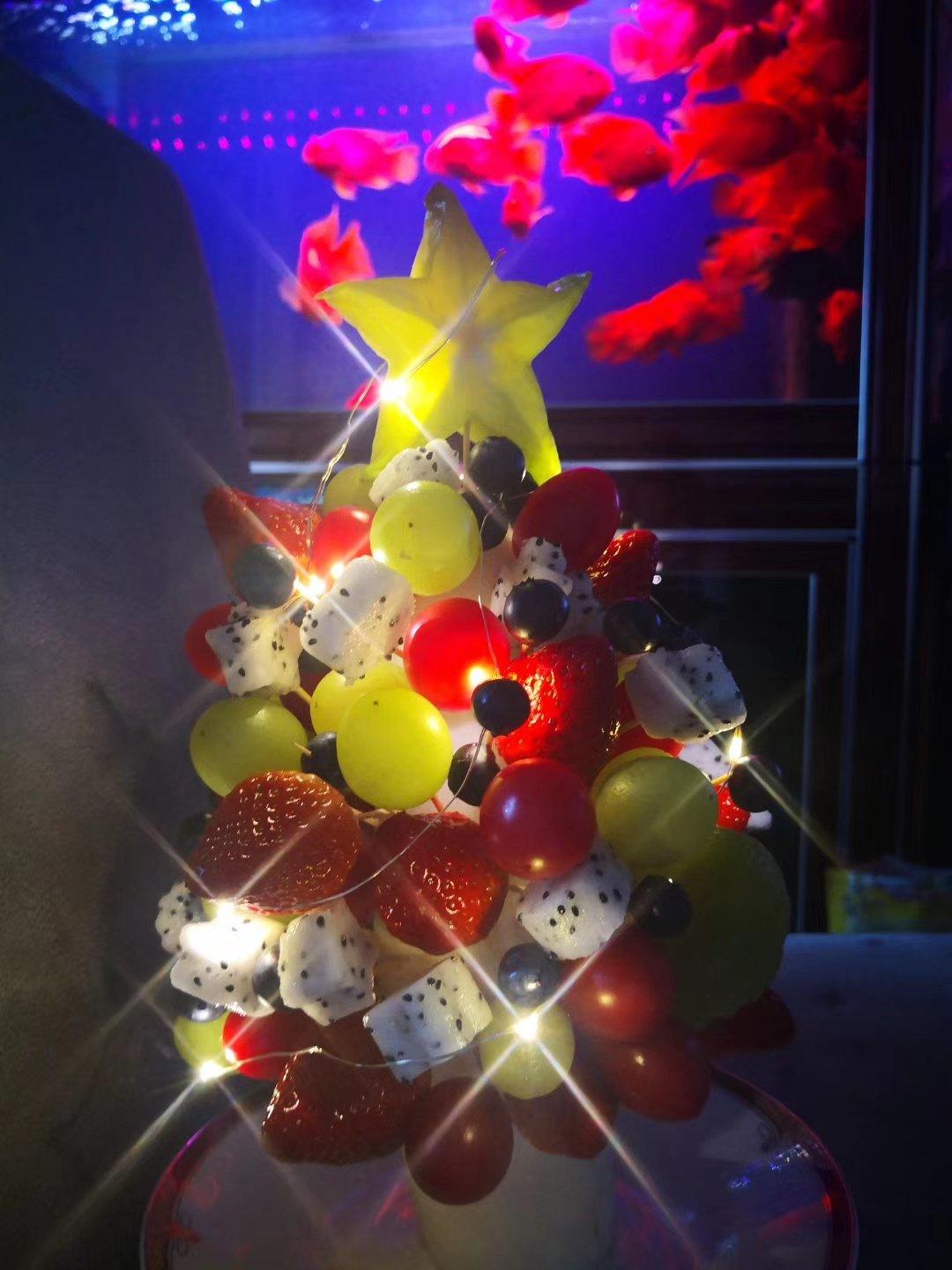 水果树和水果拼盘