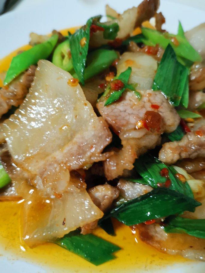 年夜饭必做-蒜苗回锅肉