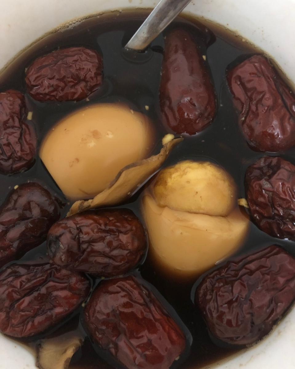 当归红枣枸杞鸡蛋汤