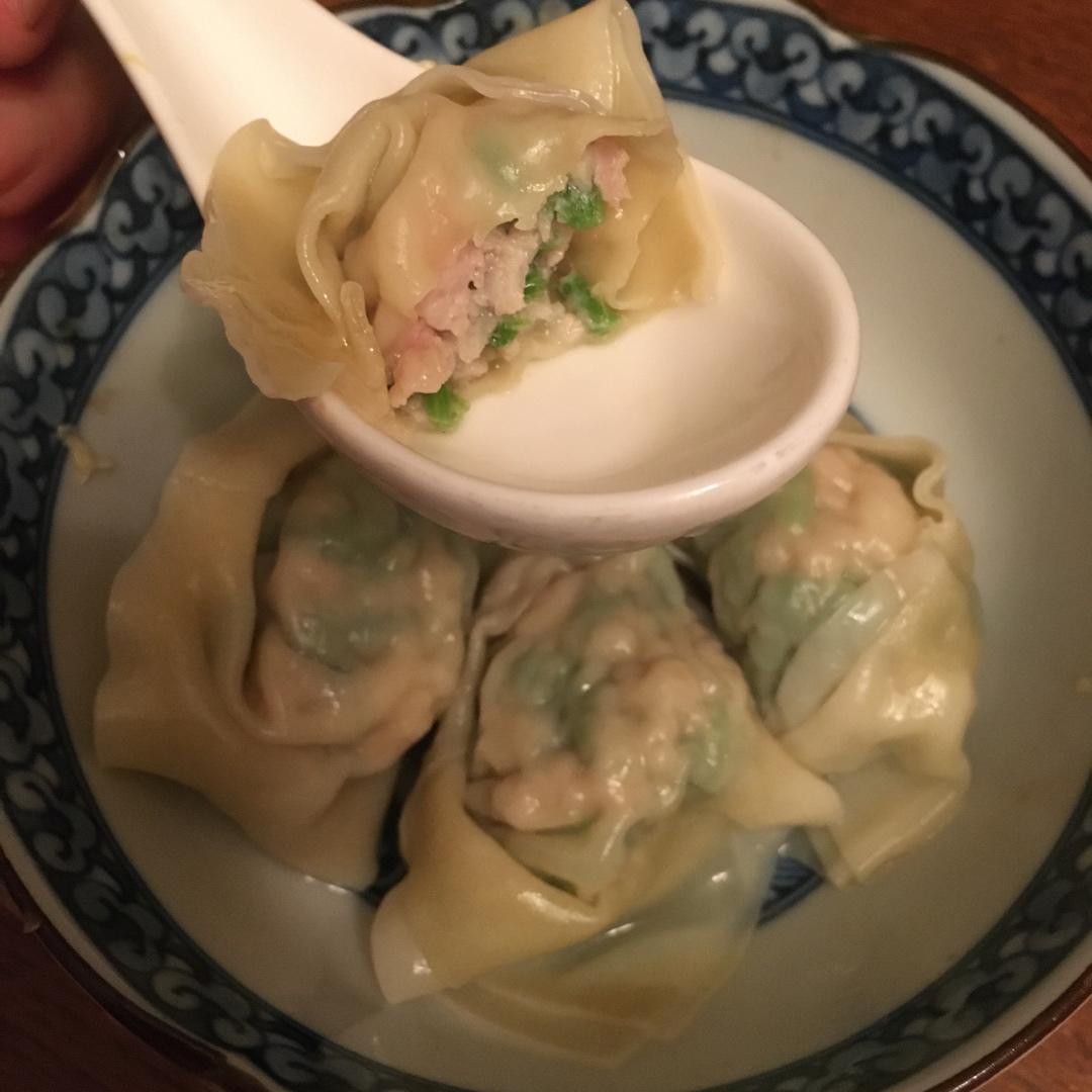 鲜美银鱼南瓜藤馄饨