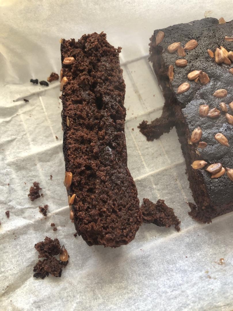 香味浓郁的巧克力布朗尼蛋糕