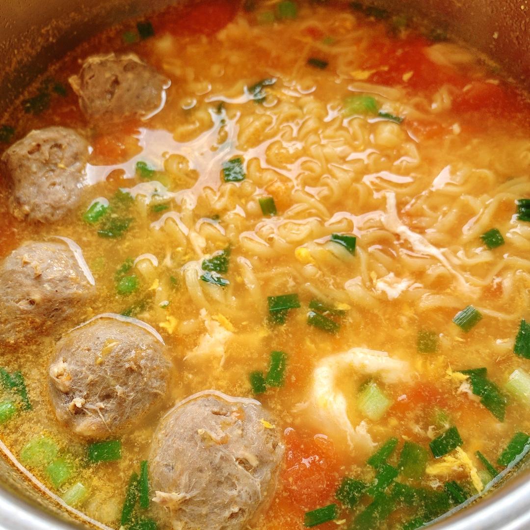 鲜到掉眉毛的番茄牛筋丸面