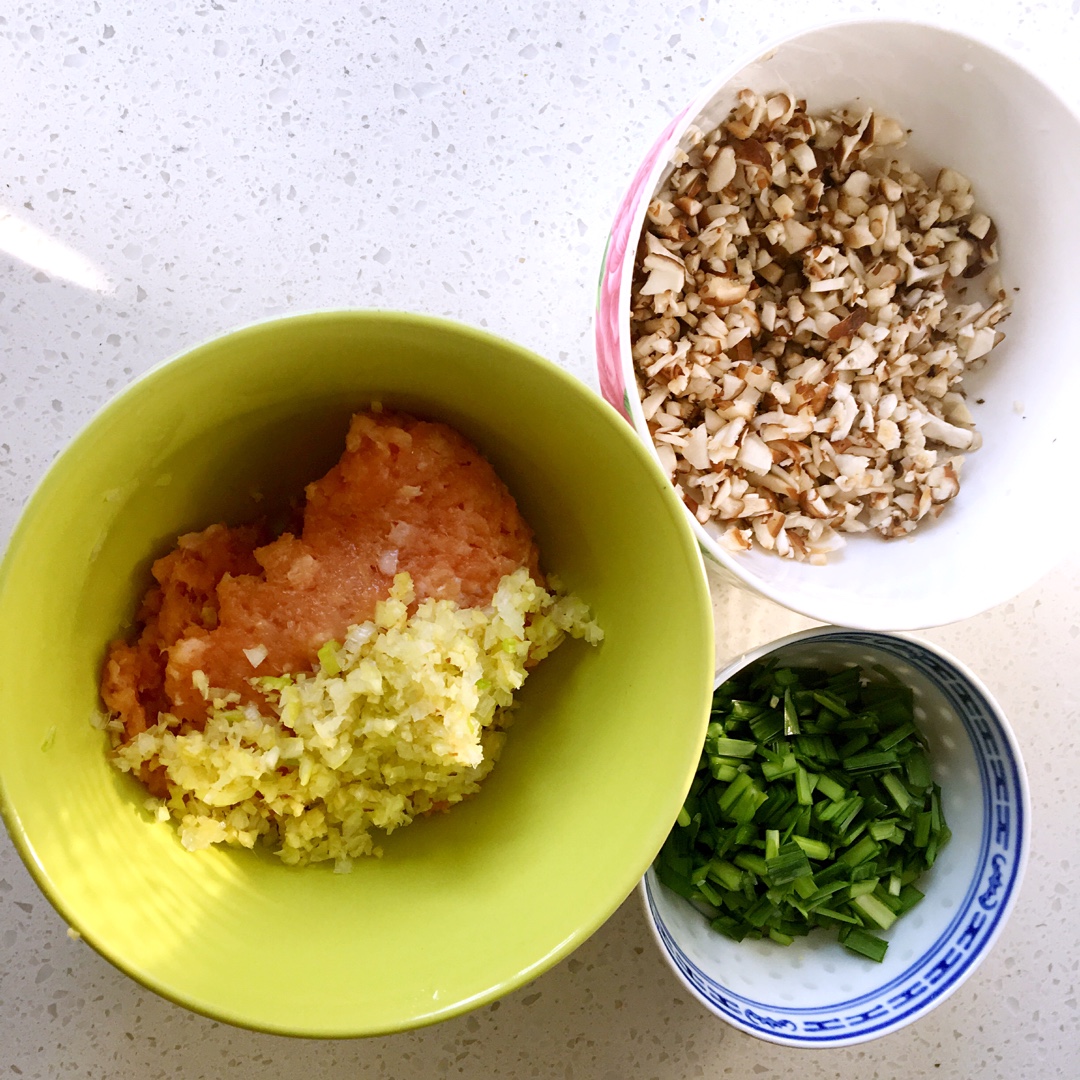 超鲜菌菇鸡肉大馄饨