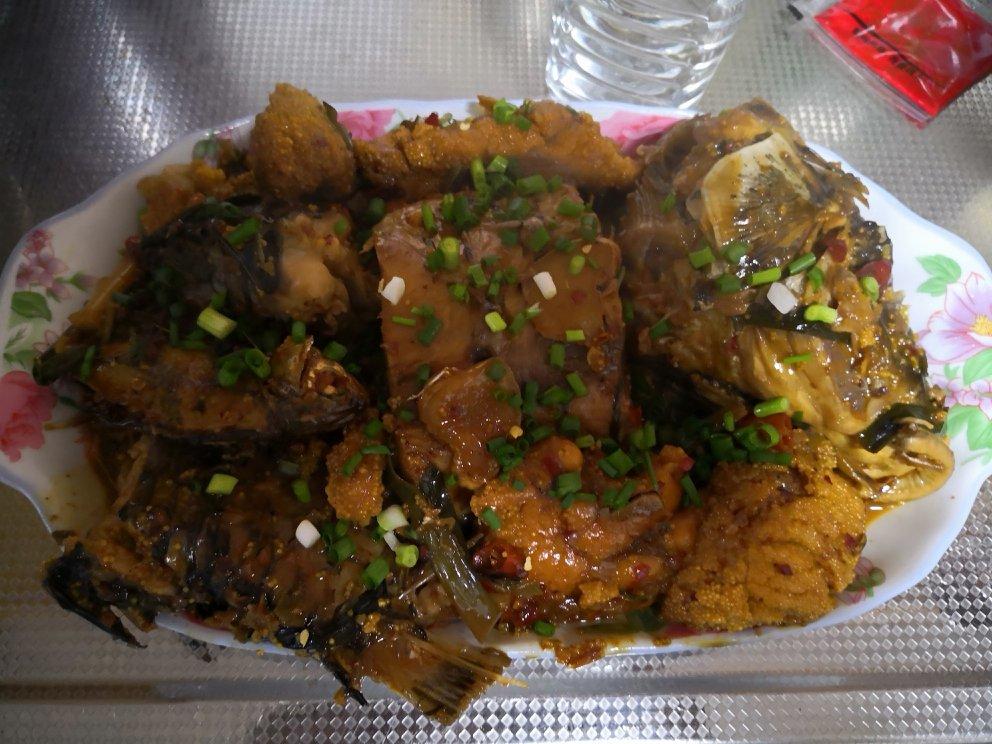 红烧鲤鱼