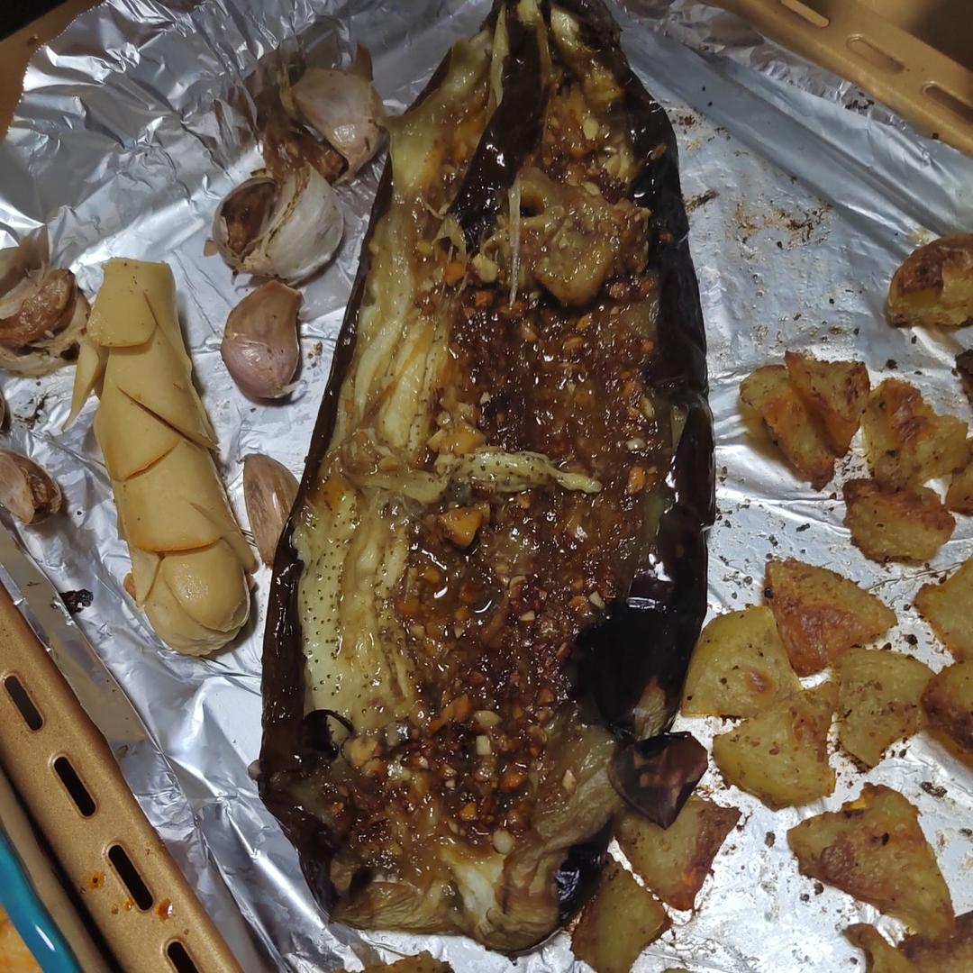 CC招牌菜销魂烤茄子，百吃不厌！