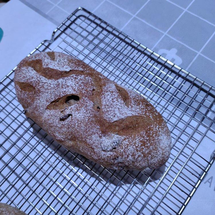 全麦蔓越莓软式欧包（免揉）