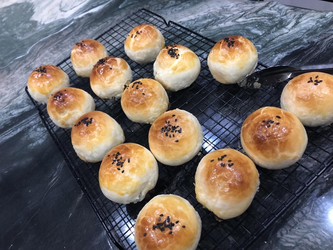 免揉免松弛超快手不破酥不混酥的蛋黄酥—新手一看包会