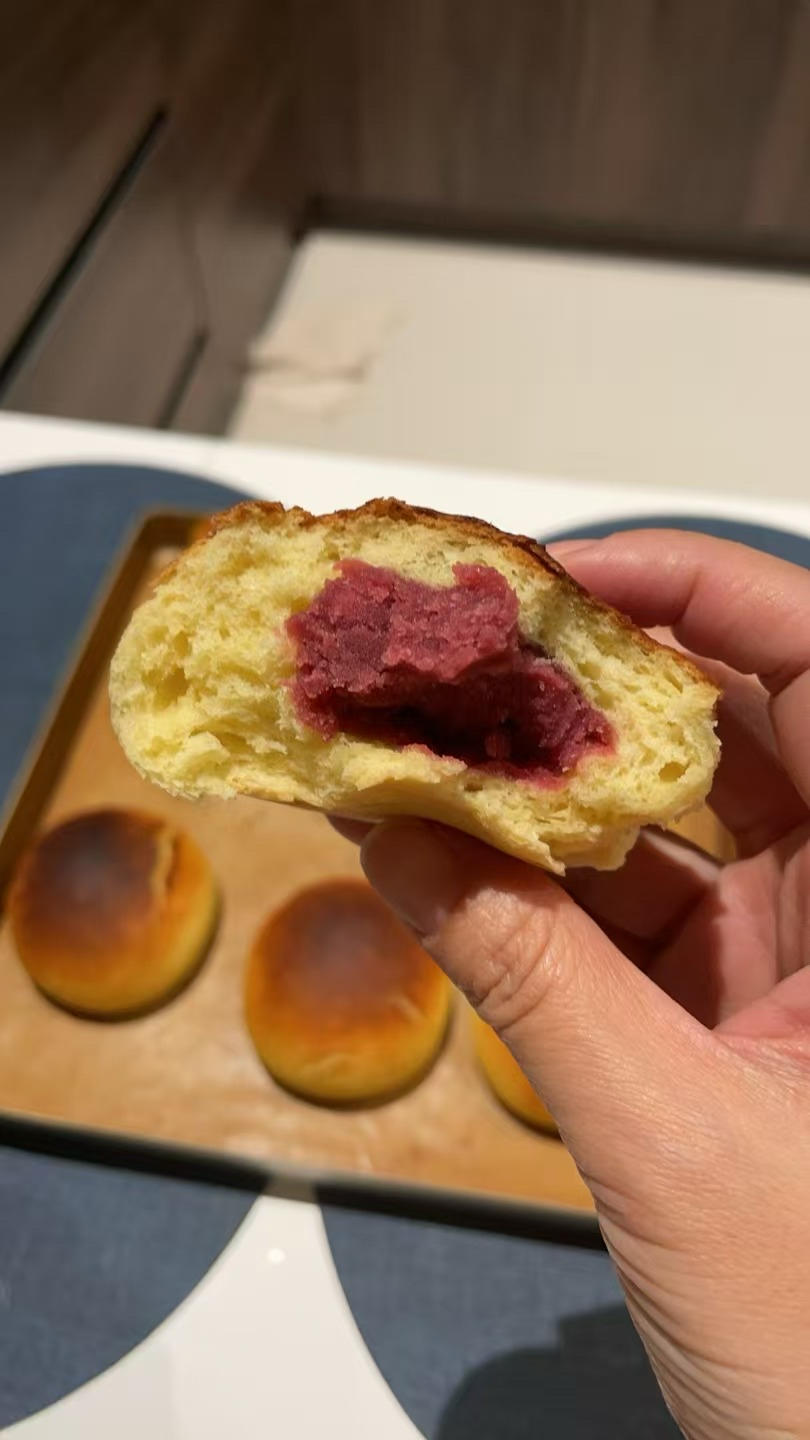 手揉面包详细贴:红豆面包