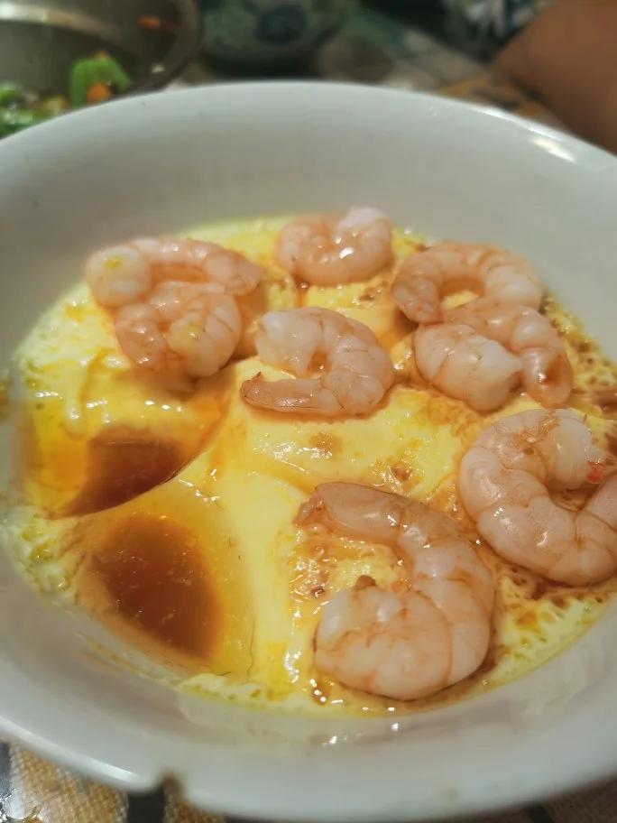 滑嫩的虾仁蛋羹