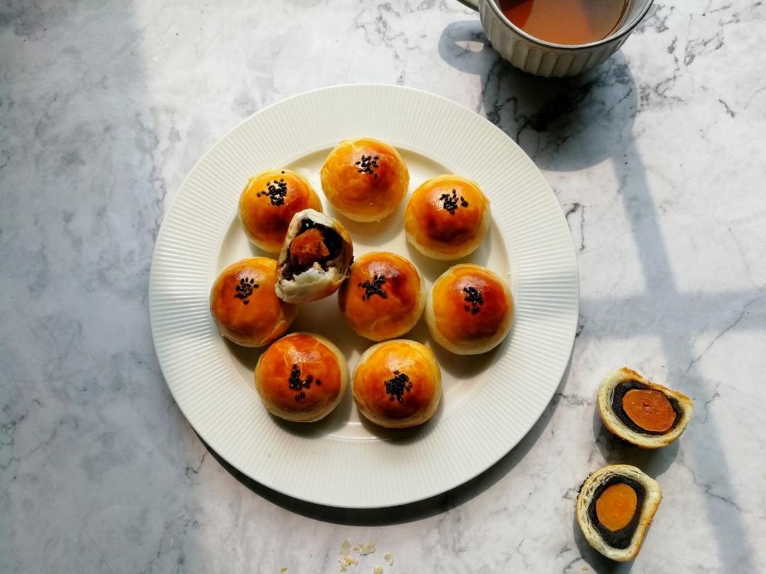 微笑~招牌蛋黄酥