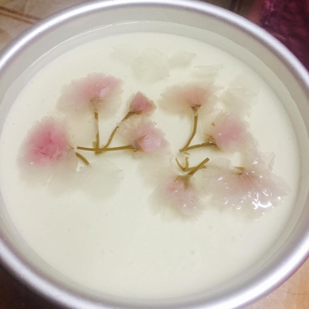 颜值爆表的樱花慕斯。（6寸圆模）