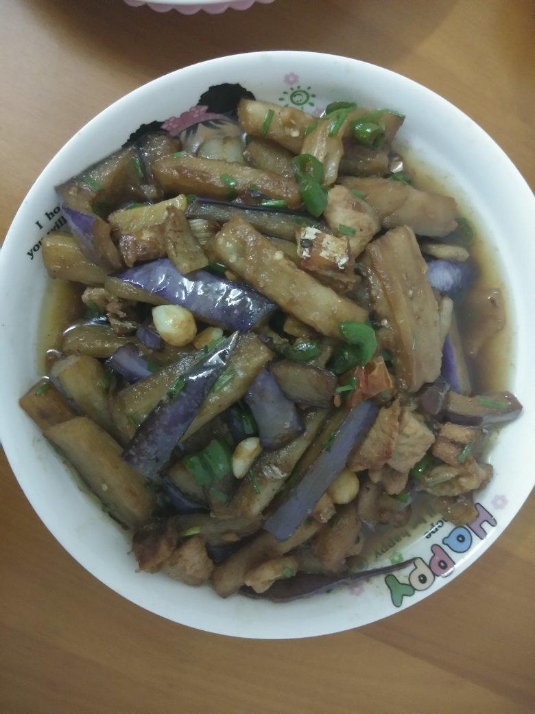 咸鱼茄子煲